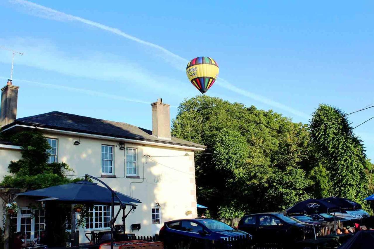 The Dove Inn Micheldever Exterior foto